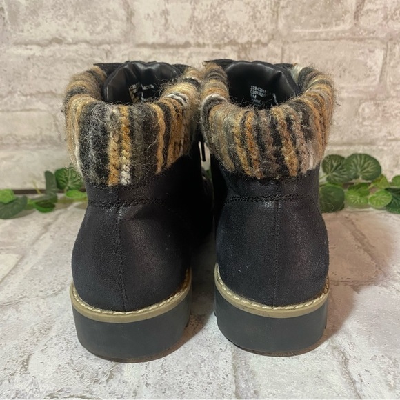 Cliffs by White Mountain Leather Black Fabric Cuffed Boots Women’s 8M - Picture 5 of 8